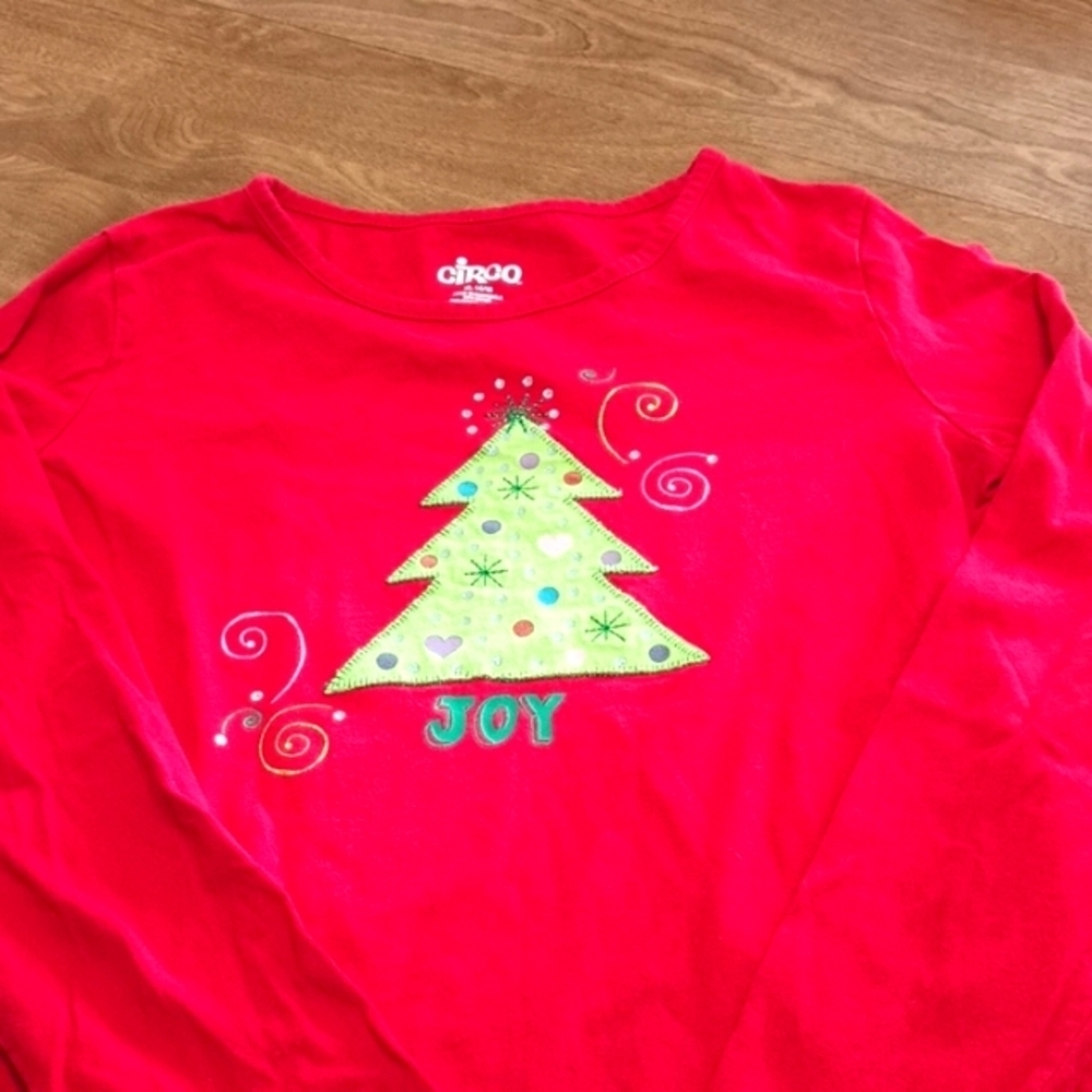 🌻 3 for $12🌻Circo Girls Extra Large Long Sleeve T Shirt with Christmas Tree